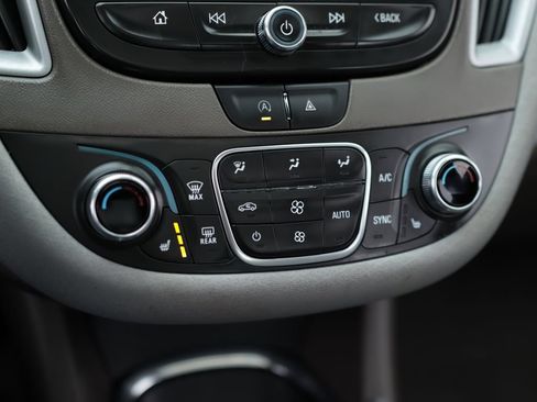 Used 2023 Chevrolet Malibu LT FWD image 15