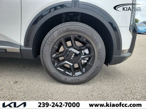 New 2027 Kia Telluride LX FWD image 7
