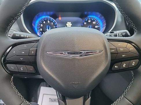 New 2026 Chrysler Pacifica Select image 15