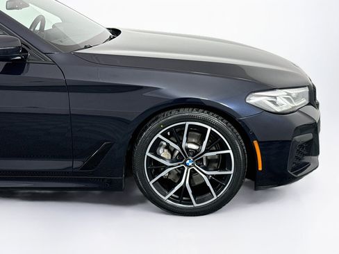 Used 2021 BMW 530i xDrive w/ M Sport Package AWD/4WD image 46