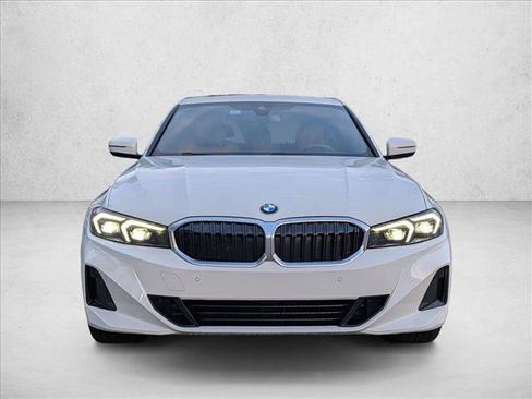 Used 2023 BMW 330i Sedan w/ Driving Assistance Package RWD image 2