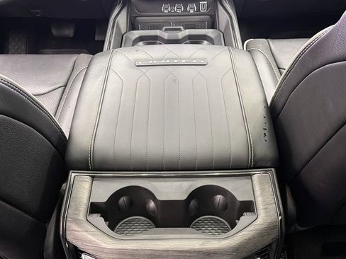 Used 2025 RAM 1500 Limited image 40