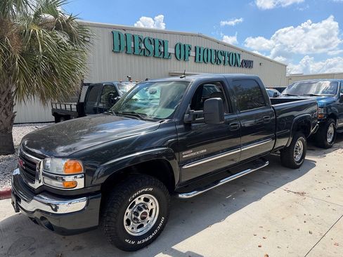 Used 2004 GMC Sierra 2500 SLT w/ Heavy-Duty Power Package AWD/4WD image 6