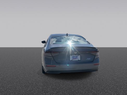 Used 2023 Honda Accord Sport image 8