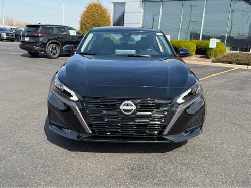 New 2026 Nissan Altima 2.5 SV FWD image 2