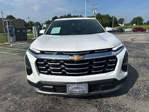Used 2025 Chevrolet Equinox LT AWD/4WD image 8