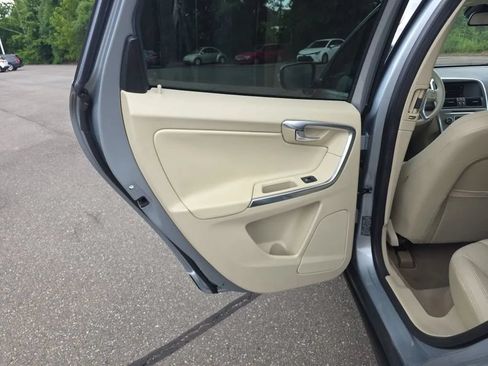 Used 2013 Volvo XC60 T6 AWD/4WD image 39