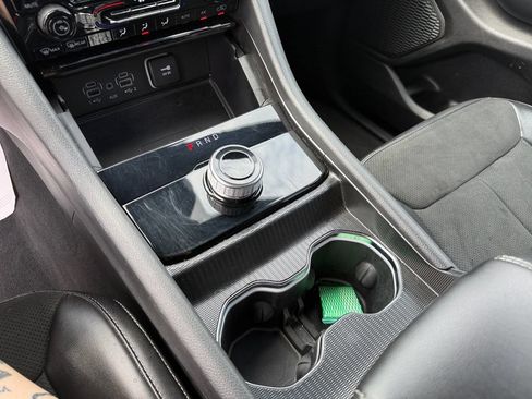 Used 2024 Jeep Grand Cherokee Altitude RWD image 33