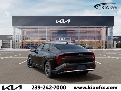New 2026 Kia K4 EX FWD image 4