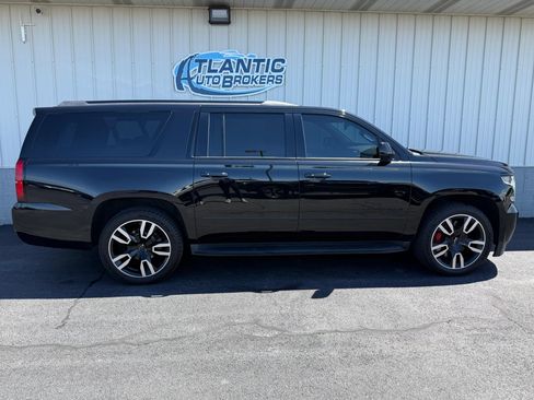 Used 2019 Chevrolet Suburban Premier AWD/4WD image 3