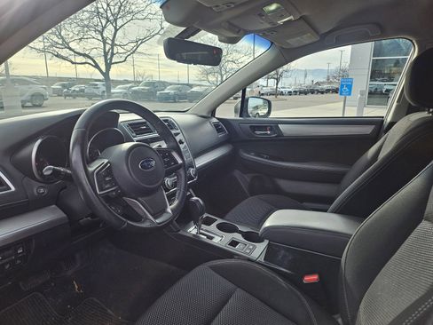 Used 2019 Subaru Outback 2.5i Premium w/ Popular Package #2 image 10