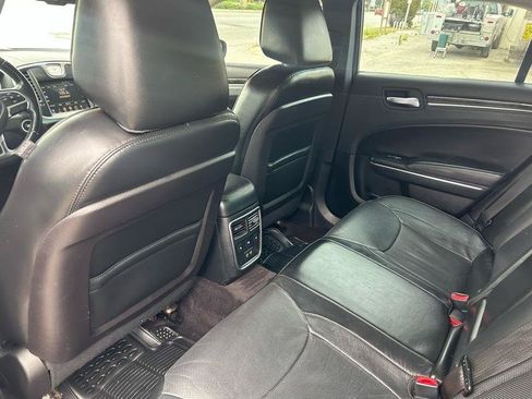 Used 2016 Chrysler 300 C RWD image 14