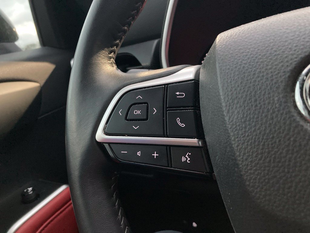 Used 2024 Toyota Highlander XSE FWD image 13