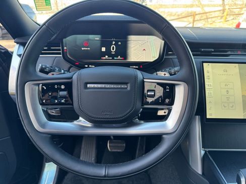 New 2026 Land Rover Range Rover SE image 11