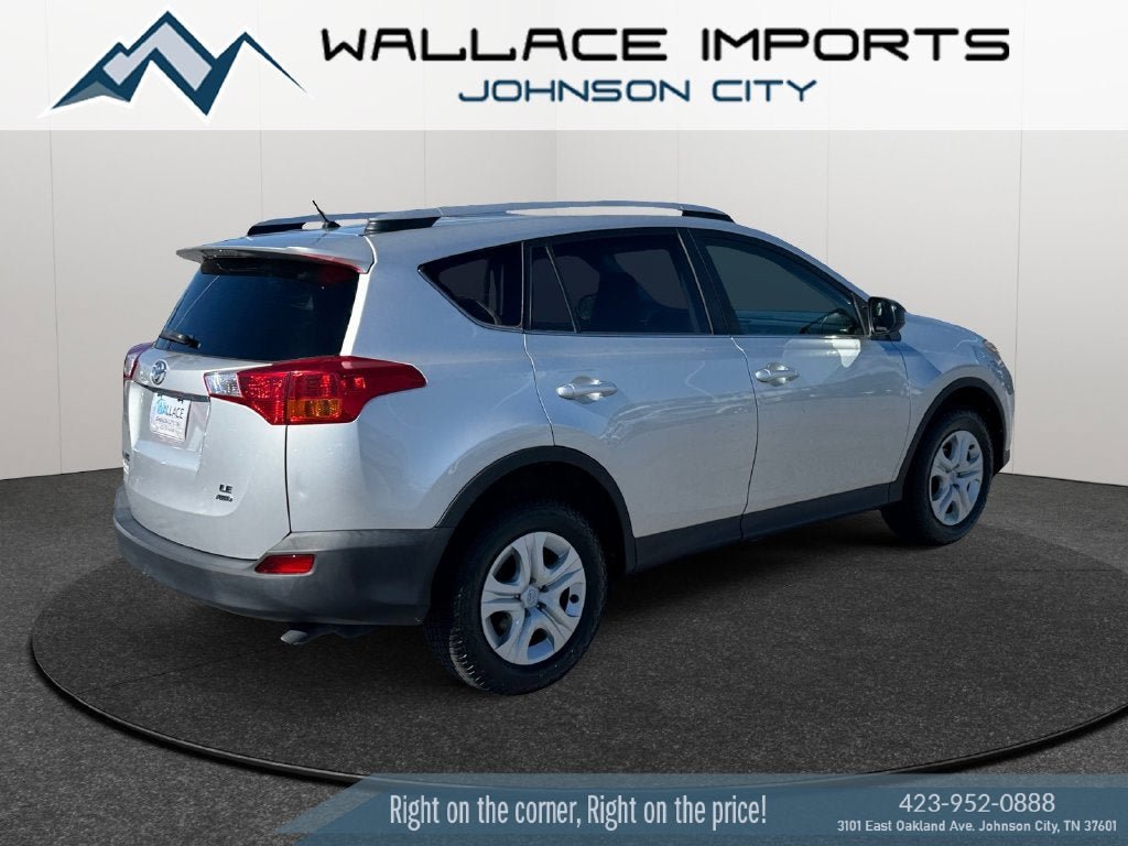 Used 2015 Toyota RAV4 LE AWD/4WD image 5