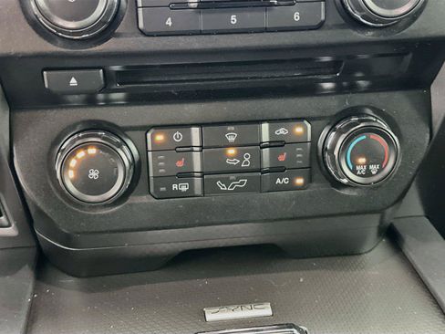 Used 2016 Ford F150 XLT w/ Equipment Group 302A Luxury AWD/4WD image 9
