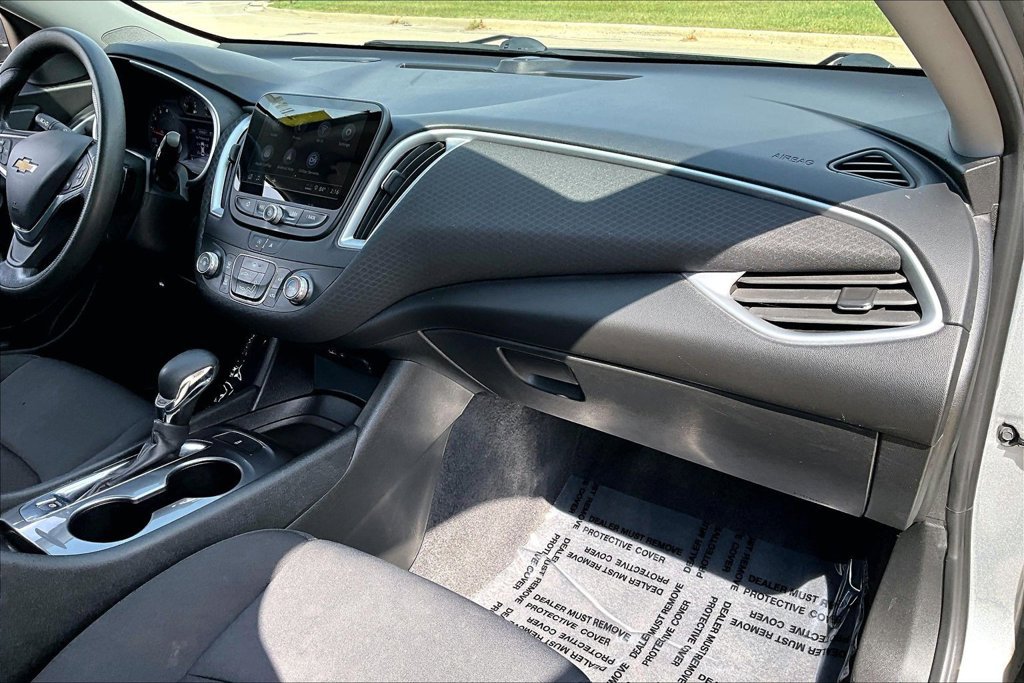 Used 2023 Chevrolet Malibu LS FWD image 24