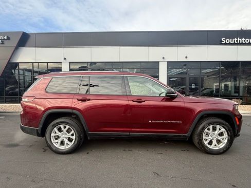 Used 2023 Jeep Grand Cherokee L Limited image 8