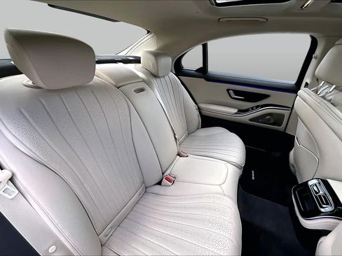 Used 2022 Mercedes-Benz S 500 4MATIC image 20