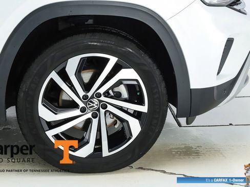 Used 2023 Volkswagen Atlas Cross Sport SEL AWD/4WD image 14