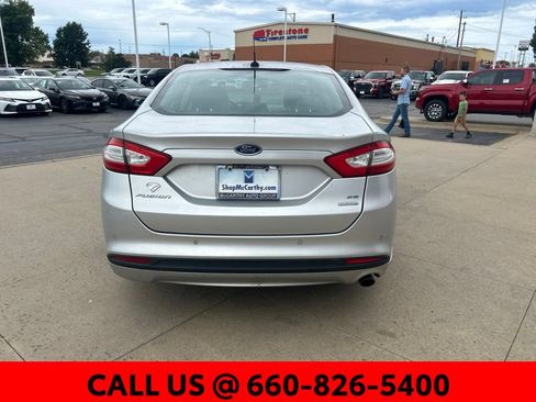 Used 2016 Ford Fusion SE w/ Equipment Group 202A FWD image 6