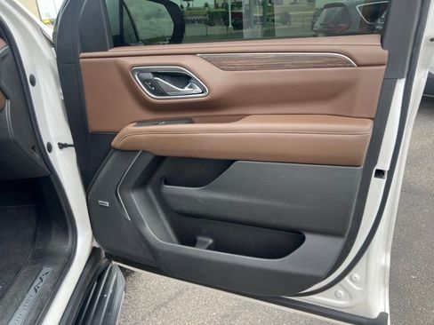 Used 2021 Chevrolet Tahoe High Country image 13