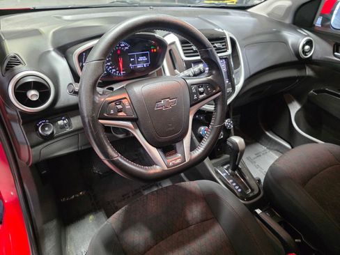 Used 2020 Chevrolet Sonic LT w/ Convenience Package image 24