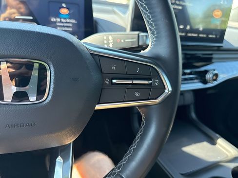 Used 2025 Honda Prologue Touring image 18