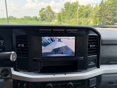 Used 2024 Ford F250 XLT AWD/4WD image 13