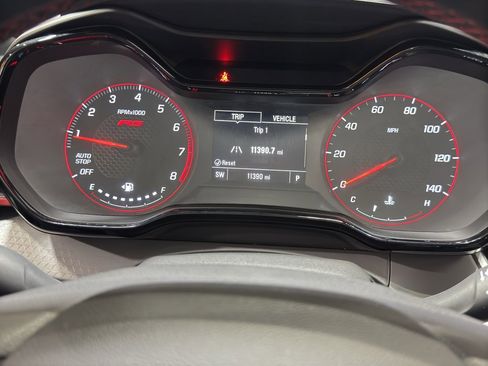 Used 2024 Chevrolet Trax RS image 25