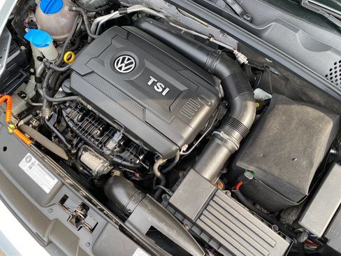 Used 2014 Volkswagen Beetle R-Line image 13