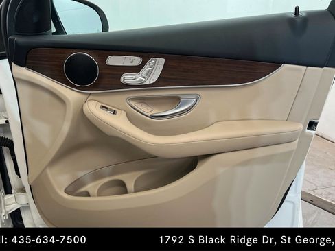 Certified 2022 Mercedes-Benz GLC 300 4MATIC w/ Driver Assistance Package image 23