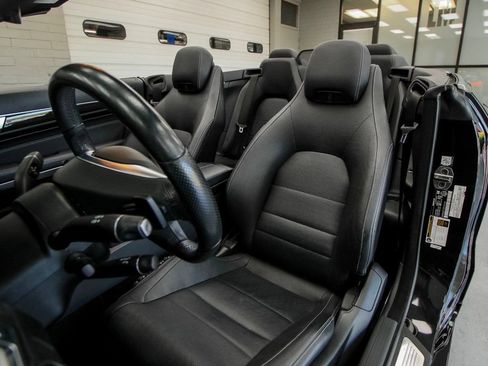 Used 2016 Mercedes-Benz E 400 Cabriolet image 11