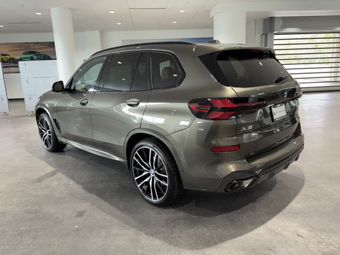 New 2026 BMW X5 sDrive40i w/ M Sport Package image 5