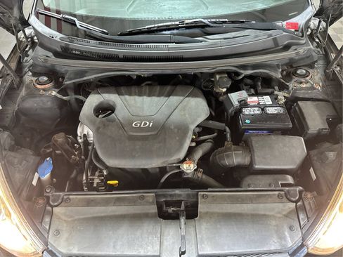 Used 2014 Hyundai Veloster w/ Technology Package 03 FWD image 23