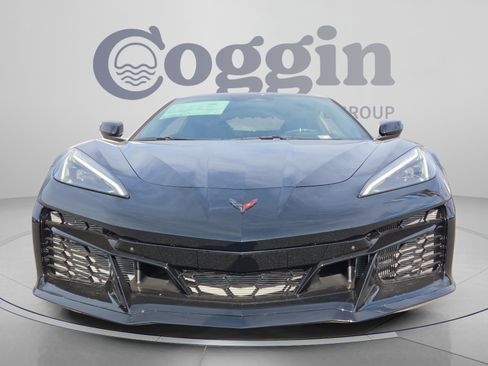 New 2025 Chevrolet Corvette E-Ray w/ ZER Performance Package AWD/4WD image 9