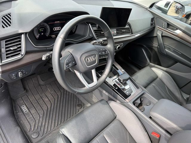 Used 2025 Audi Q5 e Premium AWD/4WD image 24