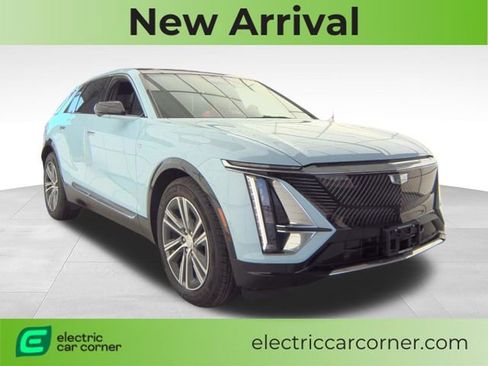 Used 2024 Cadillac Lyriq Luxury AWD/4WD image 1