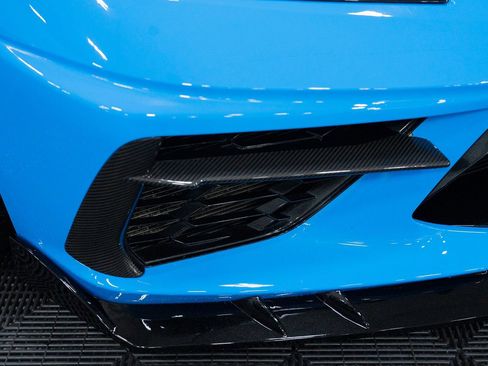Used 2023 Chevrolet Corvette Stingray Preferred Cpe w/ Z51 Performance Package RWD image 16
