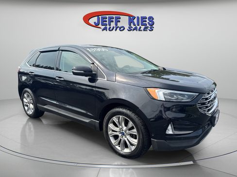 Used 2019 Ford Edge Titanium w/ Equipment Group 301A AWD/4WD image 3