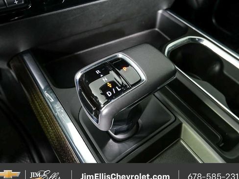 Certified 2022 Chevrolet Silverado 1500 RST w/ Convenience Package II AWD/4WD image 17
