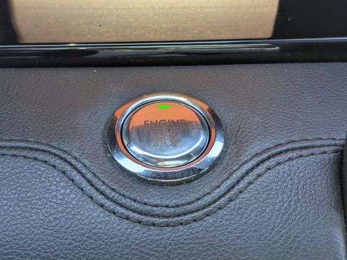 Used 2022 Lincoln Navigator L Reserve AWD/4WD image 31