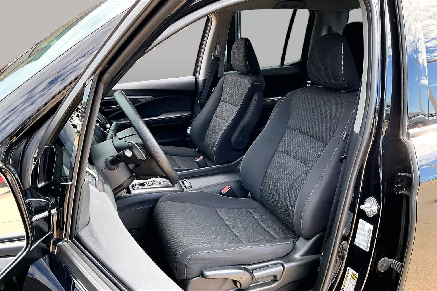 Used 2023 Honda Ridgeline Sport image 8