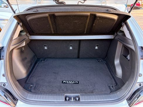 Used 2023 Hyundai Kona SE w/ Cargo Package image 26