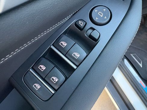 Used 2023 BMW X5 xDrive40i w/ Premium Package AWD/4WD image 12