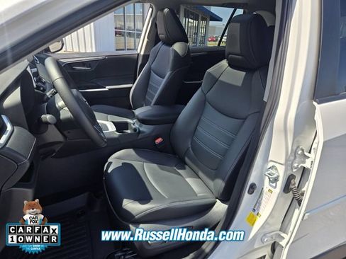 Used 2025 Toyota RAV4 XLE Premium FWD image 5