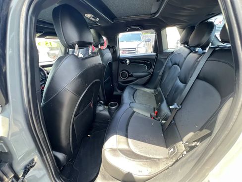 Used 2015 MINI Cooper 4-Door Hardtop FWD image 18