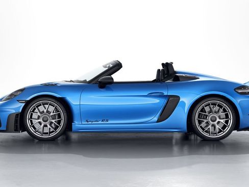 Certified 2024 Porsche 718 Boxster Spyder RS RWD image 8