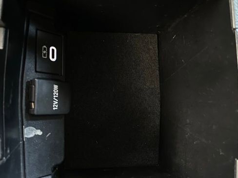 Used 2023 Toyota Corolla LE image 36