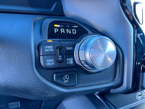 Used 2025 RAM 1500 Laramie image 22